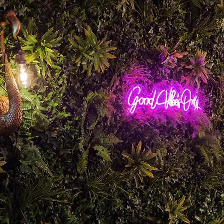 Creates Bed & Breakfast Monmouth Bagian luar foto