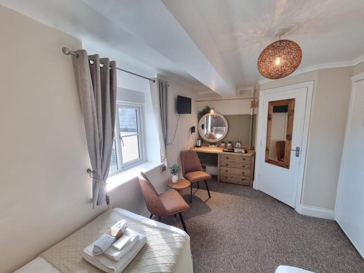 Creates Bed & Breakfast Monmouth Bagian luar foto