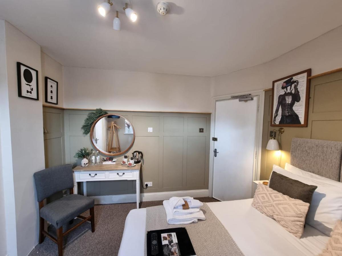 Creates Bed & Breakfast Monmouth Bagian luar foto